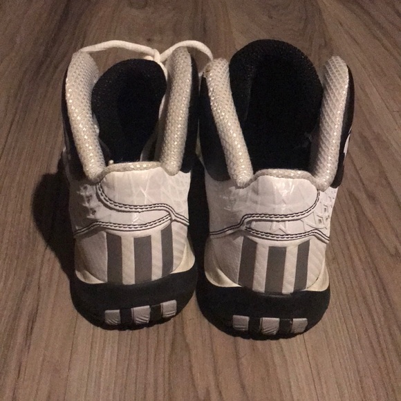 Adidas high cut athletic shoes - Picture 2 of 5